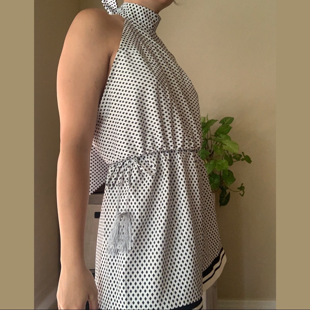 Backless Romper - Picture 2 of 3